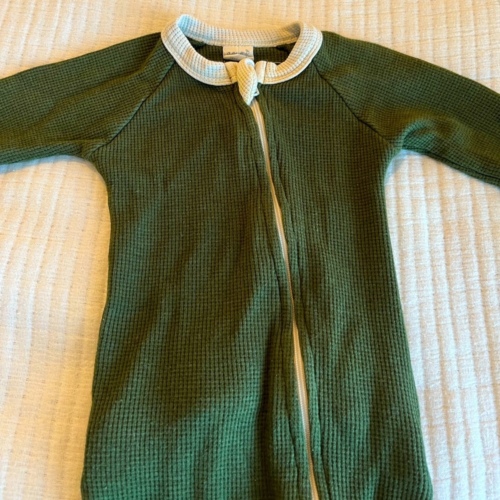 Goumi color block thermal one piece  3-6 months